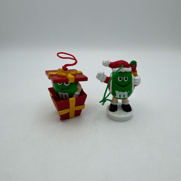 Vintage M&M’s Candy Christmas Ornament Mars 1988 Green & Pop Up From Box Present - Picture 1 of 9